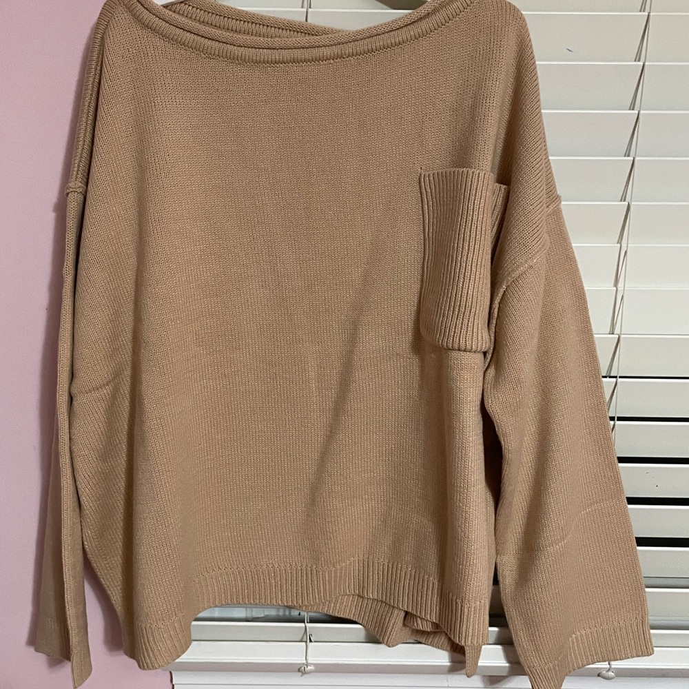 Tan sweater with pocket